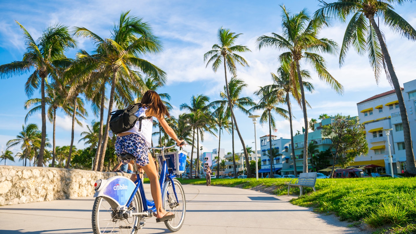 USA-Florida-Miami-lazyllama-Shutterstock-1200964729-RF
MIAMI - SEPTEMBER, 2018: A young woman passes on a Citibike, a brand that has enjoyed an exclusive bike-sharing agreement with Miami Beach since 2014.
© lazyllama / Shutterstock